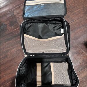 NUDESTIX Black and Beige Toiletry Bag